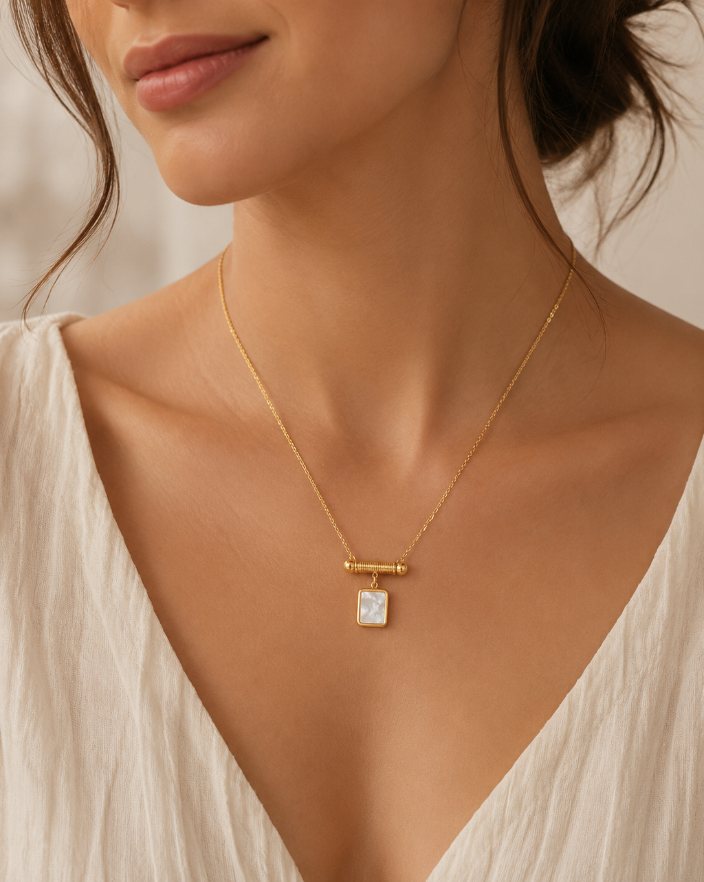 Alba Necklace