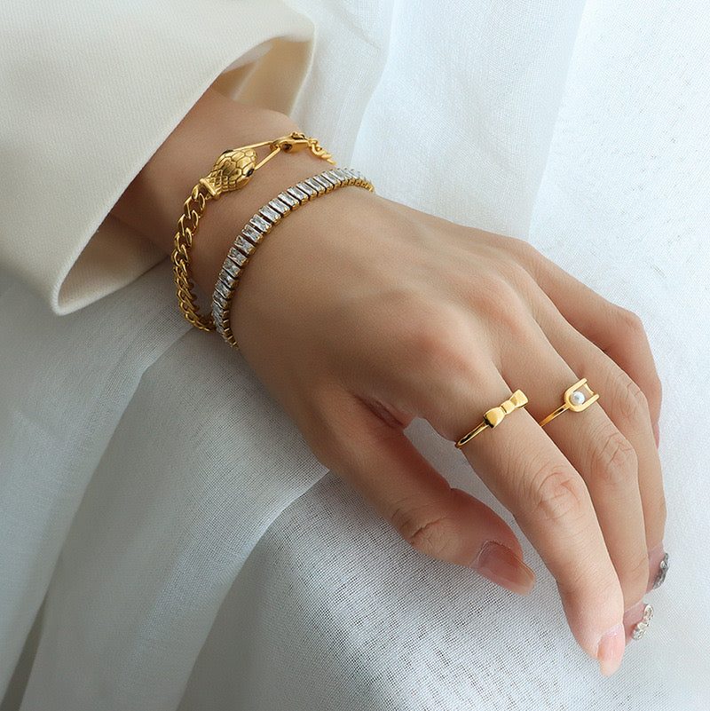 Oro Viper Bracelet